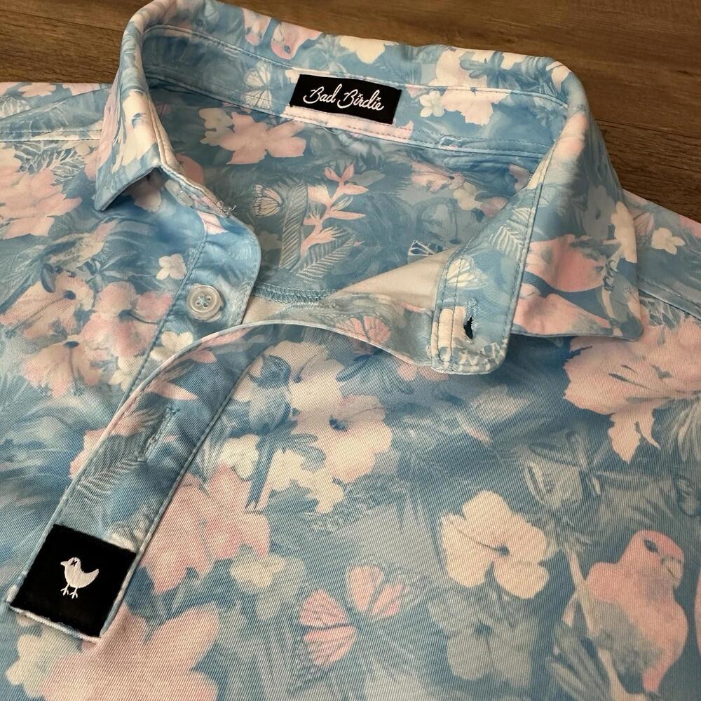 BAD BIRDIE Rainforest Rascal Mens Medium Sky Blue Pink Floral Polo